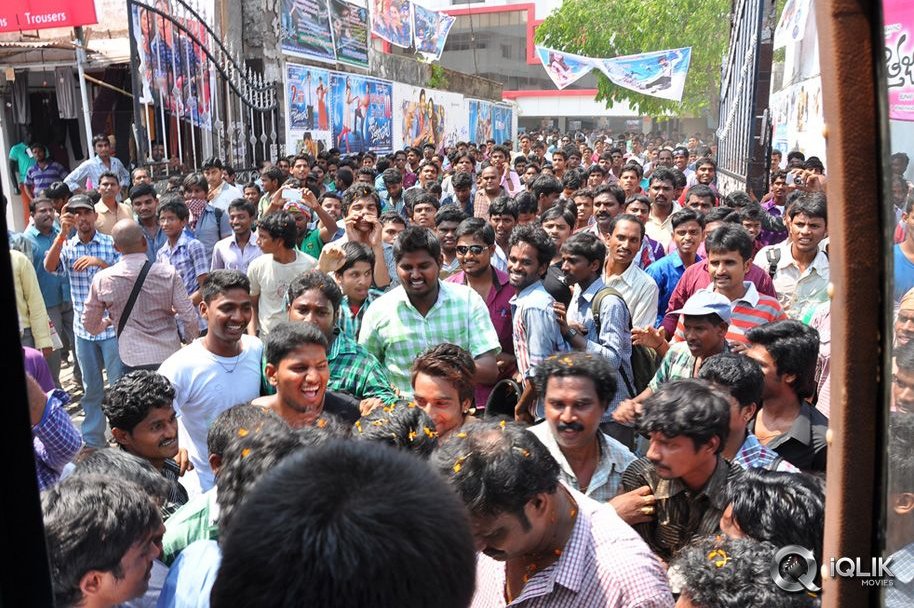 Pyaar-Mein-Padipoyane-Movie-Success-Tour